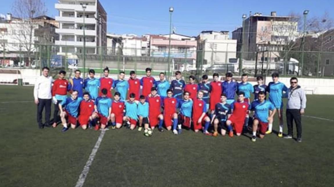 Okul Futbol Takımımız Dostluk Maçında..